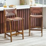 ARIA BARHOCKER | HOLZ + HOLZBEINE